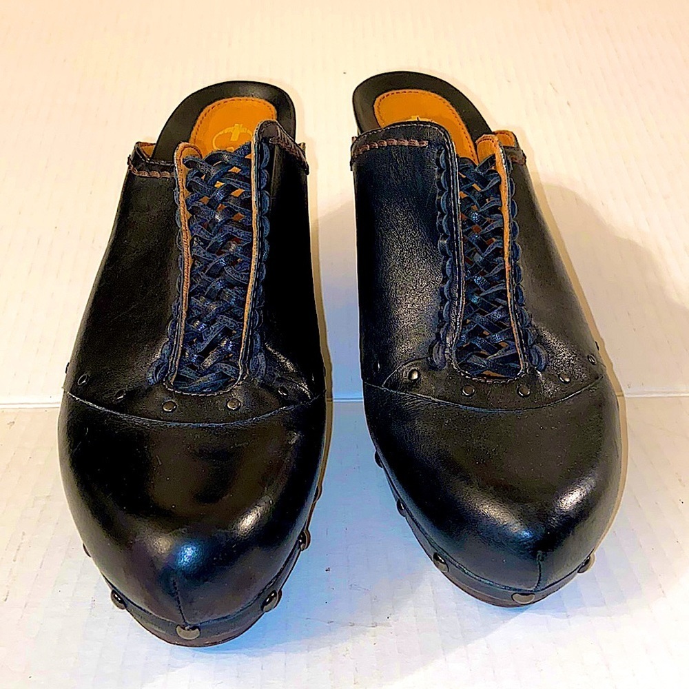 Earthies Women’s Freiburg Black Leather Studded Slip On High Heels Mules. - Picture 2 of 5